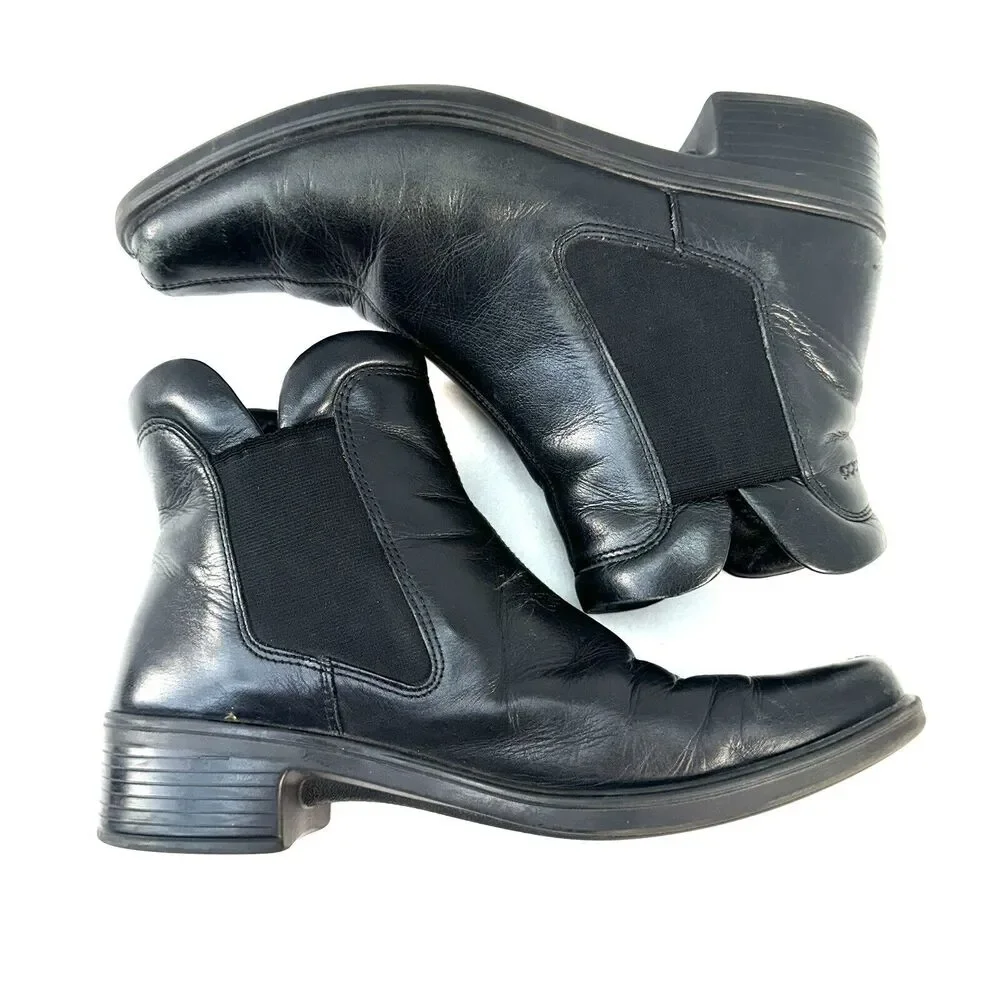 Ecco Light Black Leather Slip On Ankle Boots Size EU 40 / US 9.5 Chelsea Healed